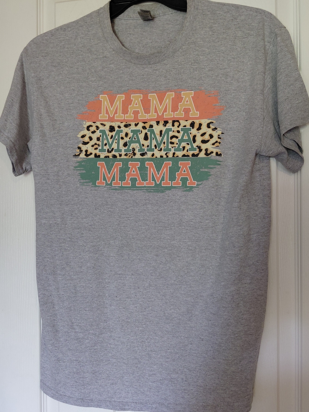 Gildan Gray Tee with Coral, Teal & Leopard 'MAMA' Graphic